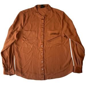 Worthington Women Shirt size M Button Down Long Sleeve Silky Soft V-neck Brown